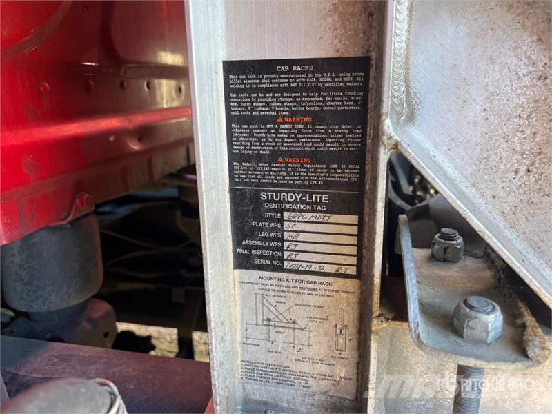 Freightliner Cascadia 126 Тягачі