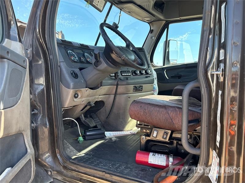 Freightliner Cascadia 113 Седельные тягачи