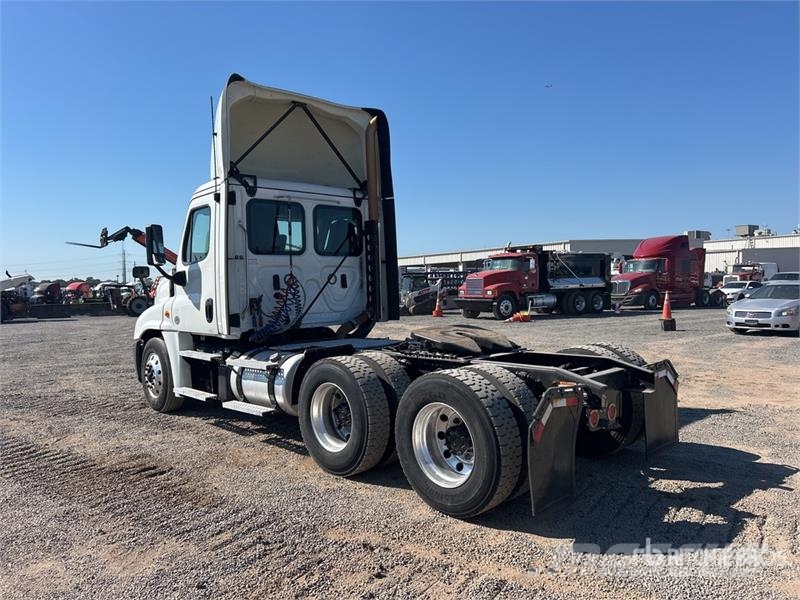 Freightliner Cascadia 125 Sattelzugmaschinen