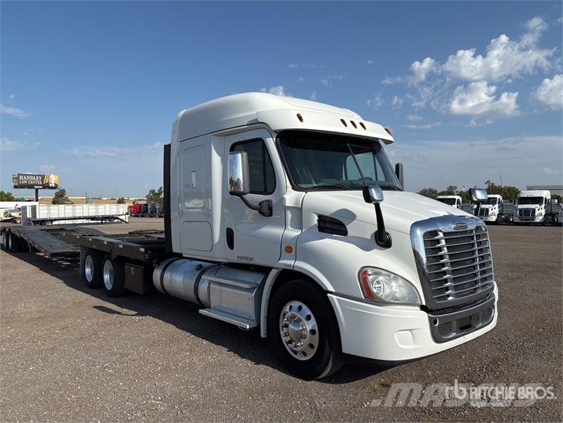 Freightliner Cascadia 113 6x4 Sleeper Car Carrier Truck Biltransportbilar