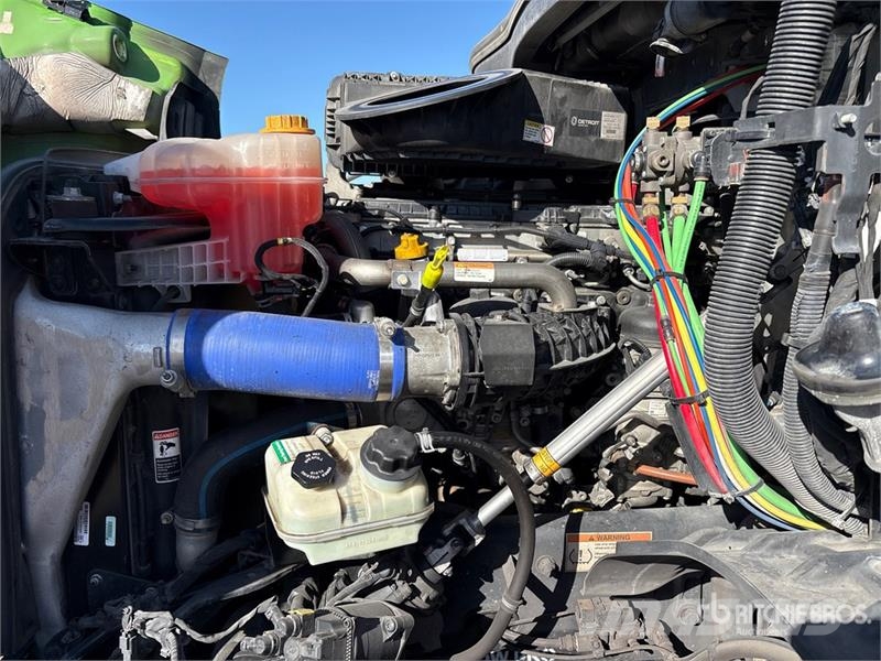 Freightliner Cascadia 116 Trekkers