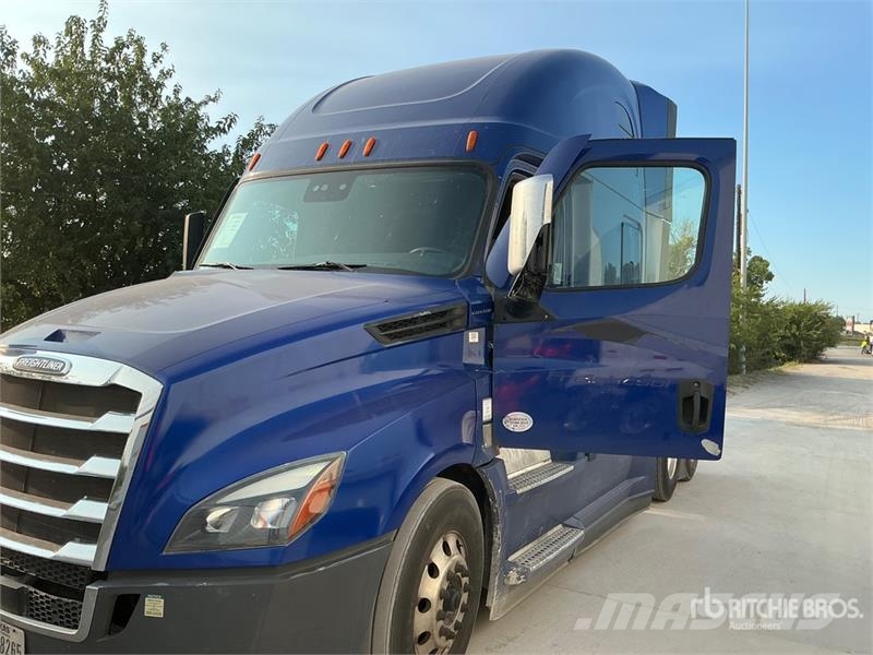 Freightliner Cascadia 126 6x4 T/A Sleeper Truck Tractor Τράκτορες