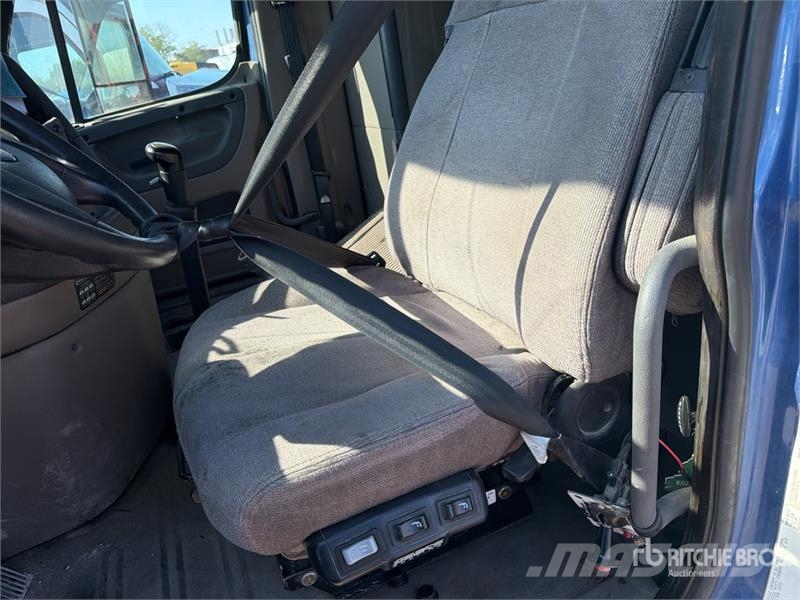 Freightliner Cascadia 125 Тягачі