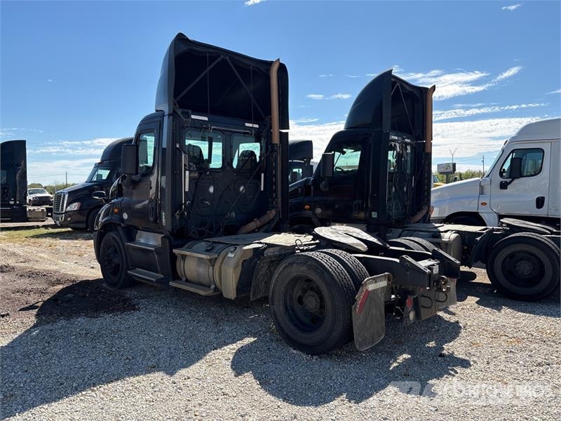 Freightliner Cascadia 113 Седельные тягачи
