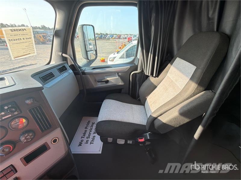 Freightliner Cascadia 126 Tegljači