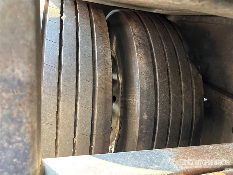 Freightliner Cascadia 113 Camiones portacoches