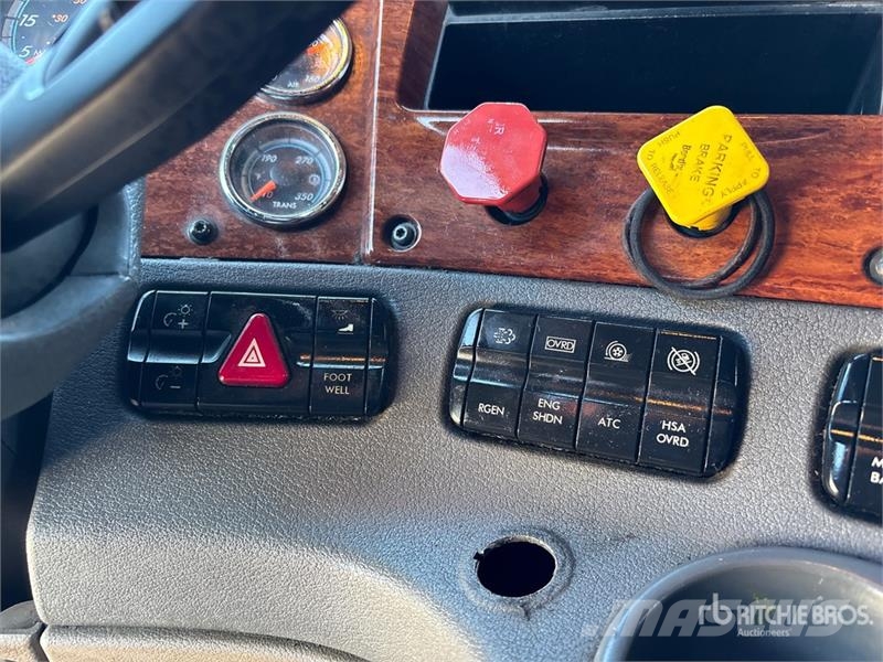Freightliner Cascadia 125 Truck Tractor Units
