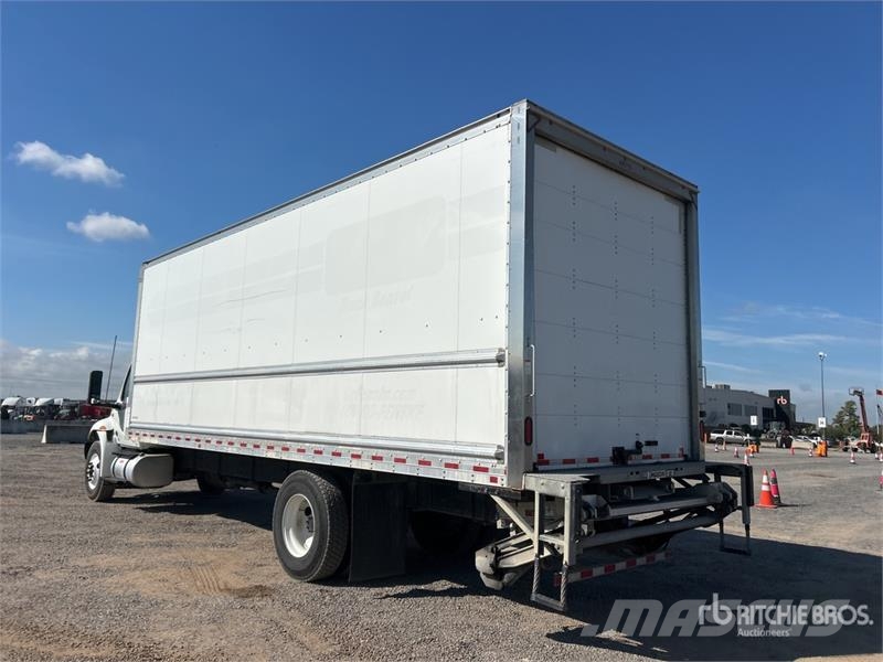 Freightliner Cascadia 126 탑차 트럭