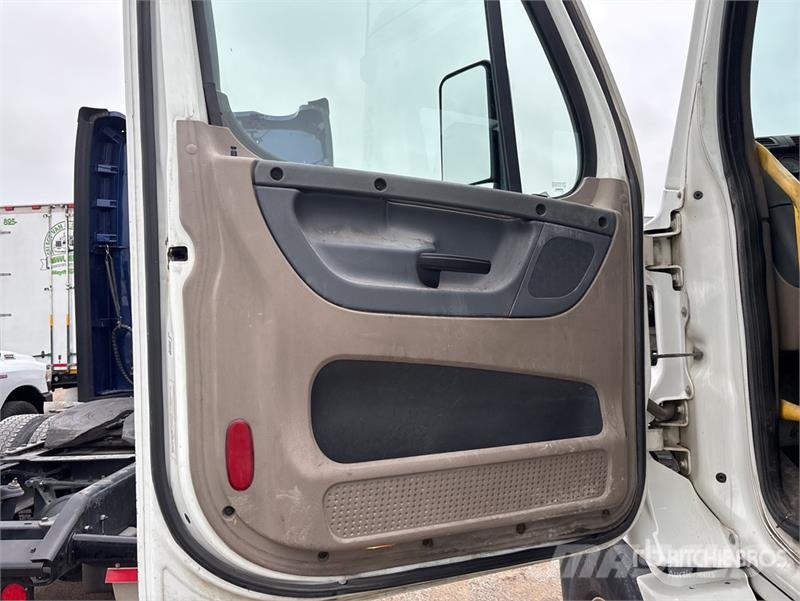 Freightliner Cascadia 113 Vlačilci
