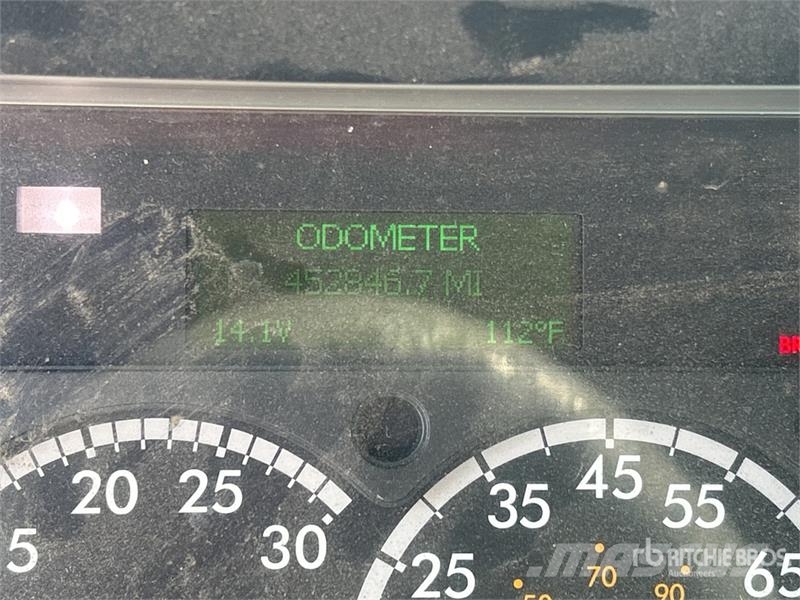 Freightliner Cascadia 125 6x4 T/A Sleeper Truck Tractor Trekkvogner