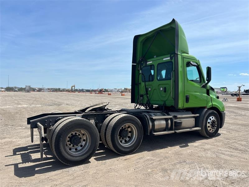 Freightliner Cascadia 116 曳引機組件