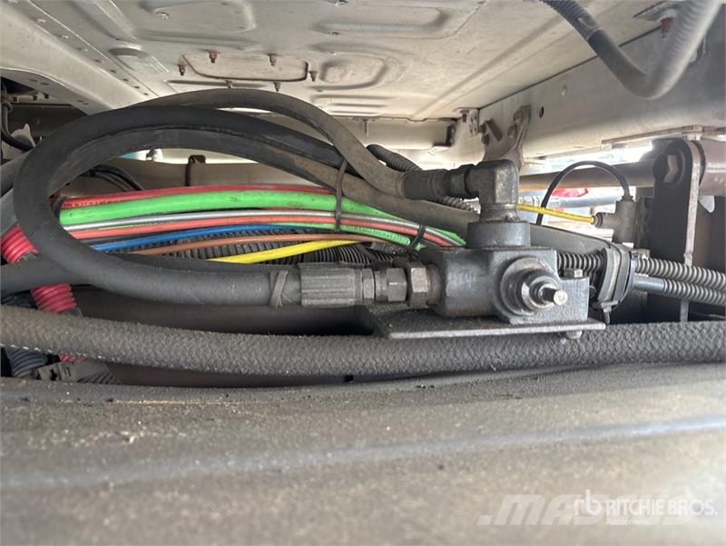 Freightliner Cascadia 113 Camiones portacoches