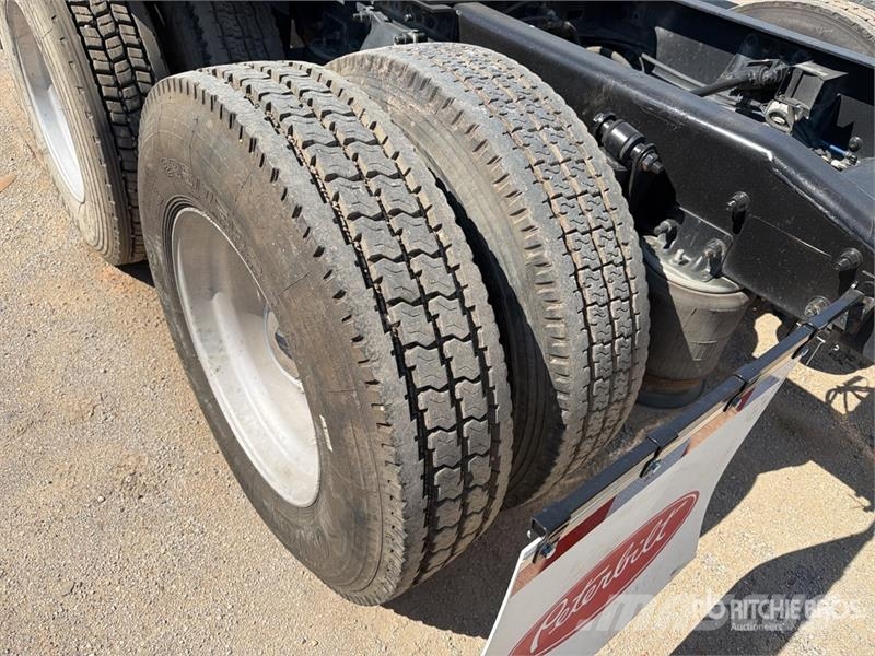 Freightliner Cascadia 125 Седельные тягачи