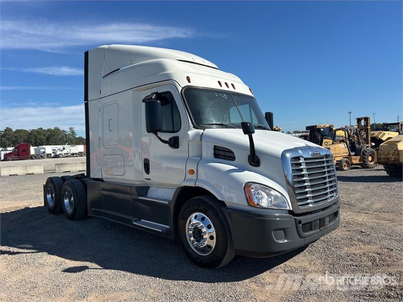 Freightliner Cascadia 113 Vlačilci