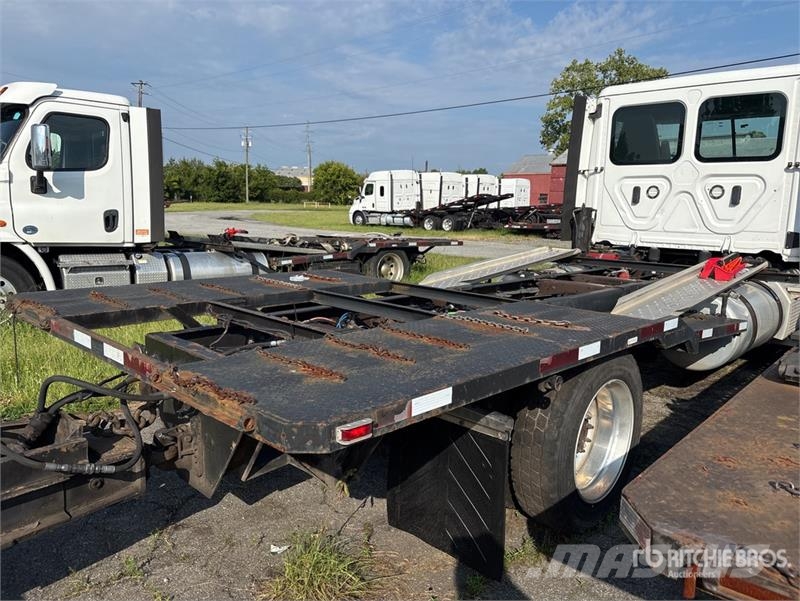 Freightliner Cascadia 113 Camiones portacoches