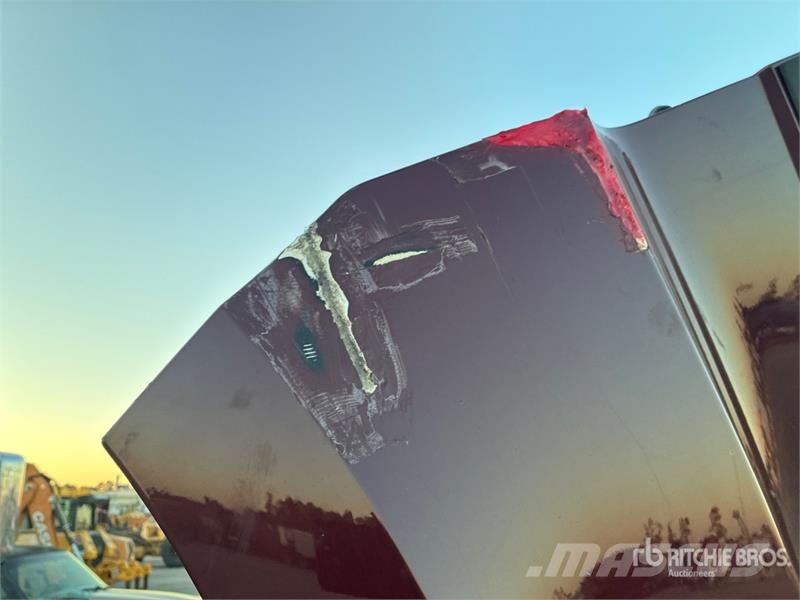 Freightliner Cascadia 126 Седельные тягачи