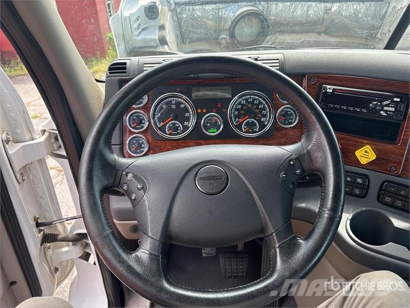 Freightliner Cascadia 113 Camiones portacoches