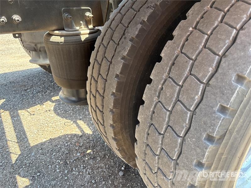 Freightliner Cascadia 113 Camiones portacoches