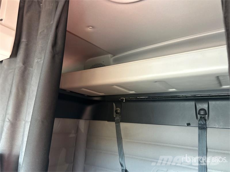 Freightliner Cascadia 116 曳引機組件