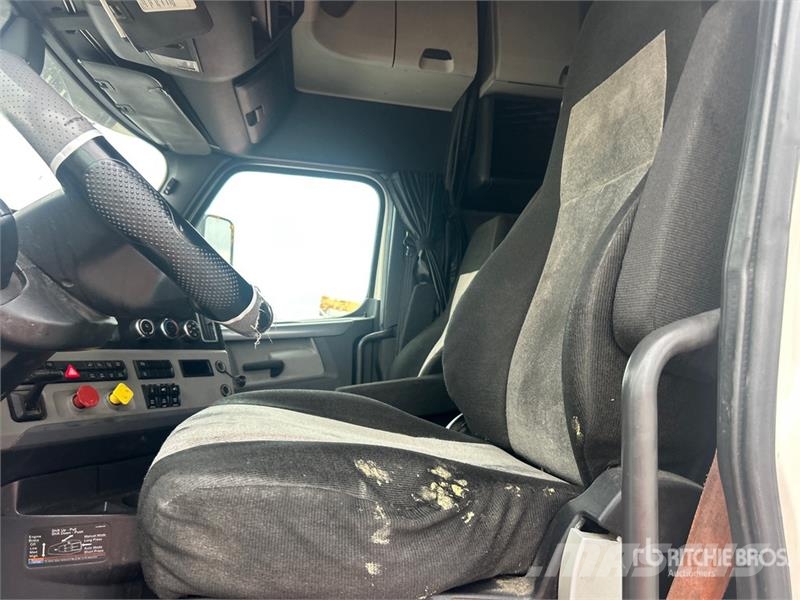 Freightliner Cascadia 126 Влекачи