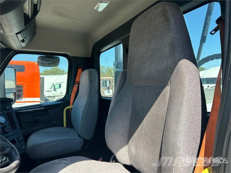 Freightliner Cascadia 126 Τράκτορες