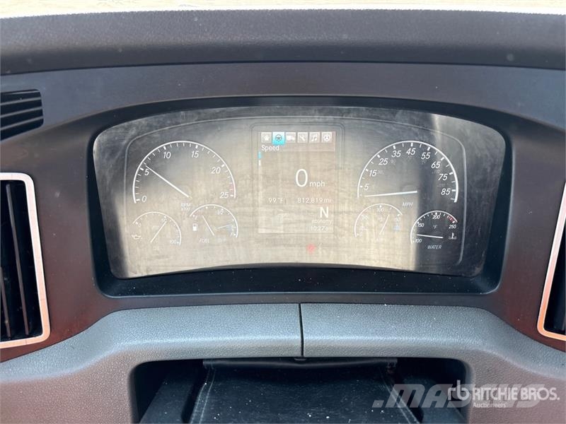 Freightliner Cascadia 116 曳引機組件