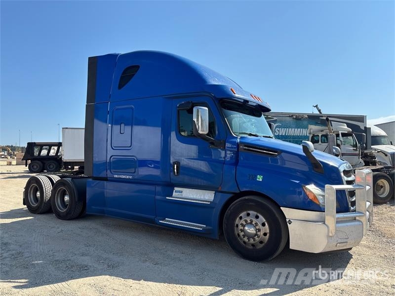 Freightliner Cascadia T/A Sleeper Truck Tractor 6x4 T/A Sleeper Tractor Units