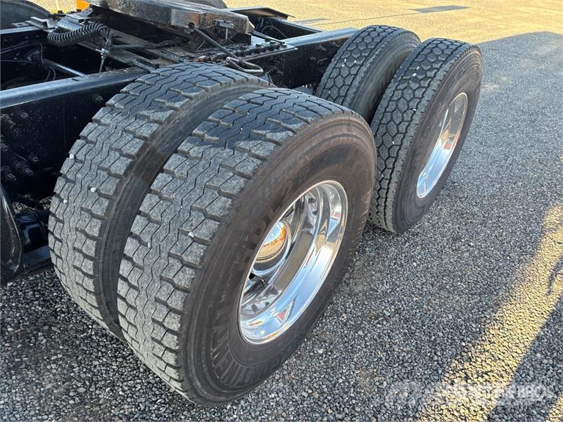 Freightliner Cascadia 125 Влекачи