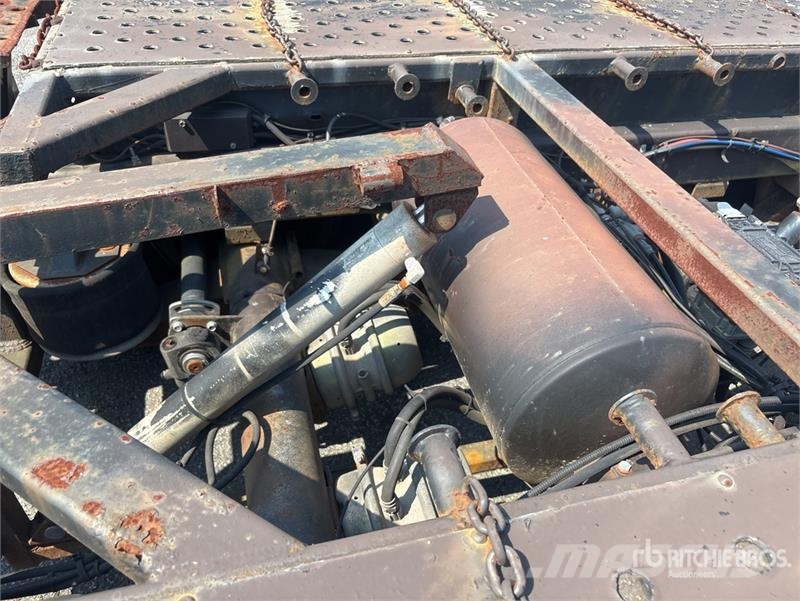 Freightliner Cascadia 113 Camiones portavehículos