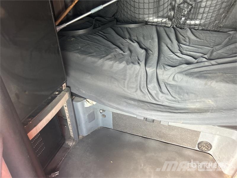 Freightliner Cascadia 125 6x4 T/A Sleeper Truck Tractor Седельные тягачи