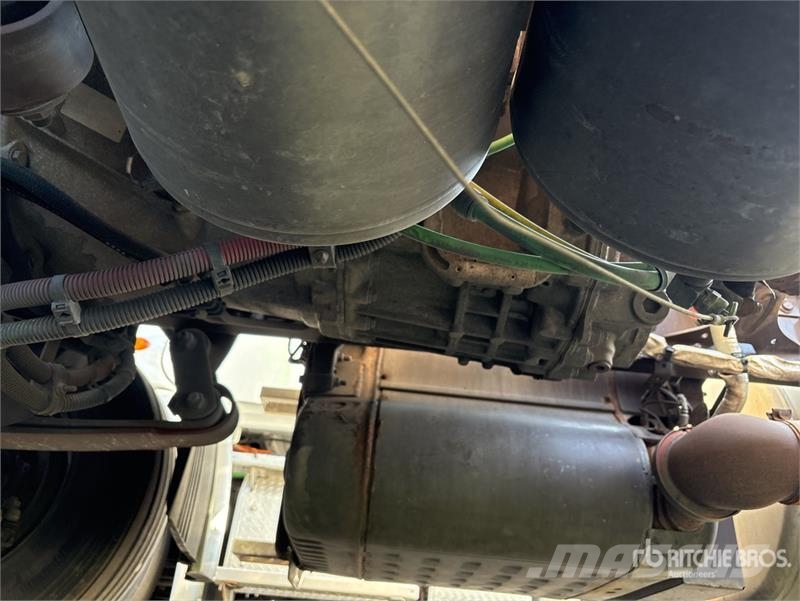 Freightliner Cascadia 113 Camiones portacoches