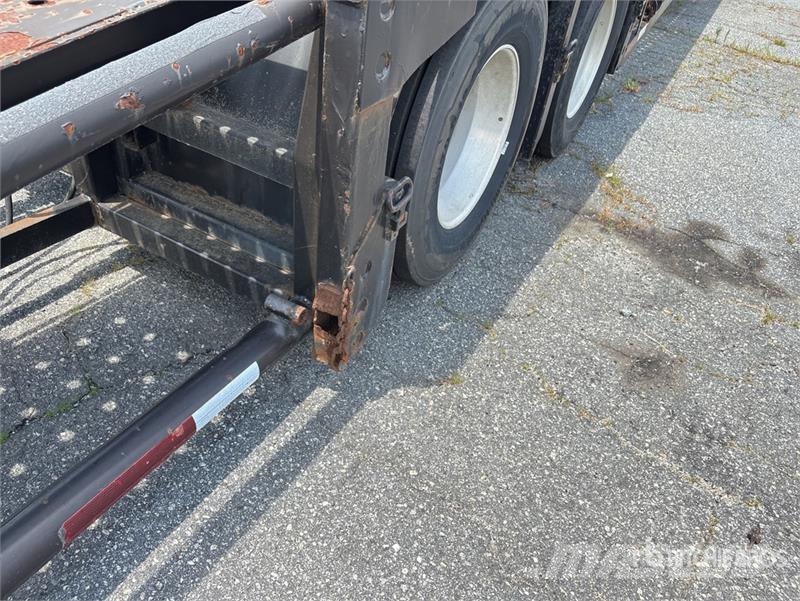 Freightliner Cascadia 113 Camiones portavehículos