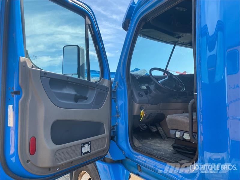 Freightliner Cascadia 125 Влекачи