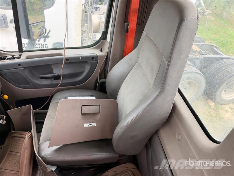 Freightliner Cascadia 113 Cavalos mecânicos