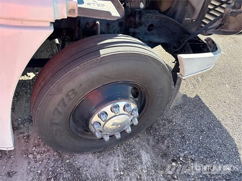 Freightliner Cascadia 125 Tractor Units
