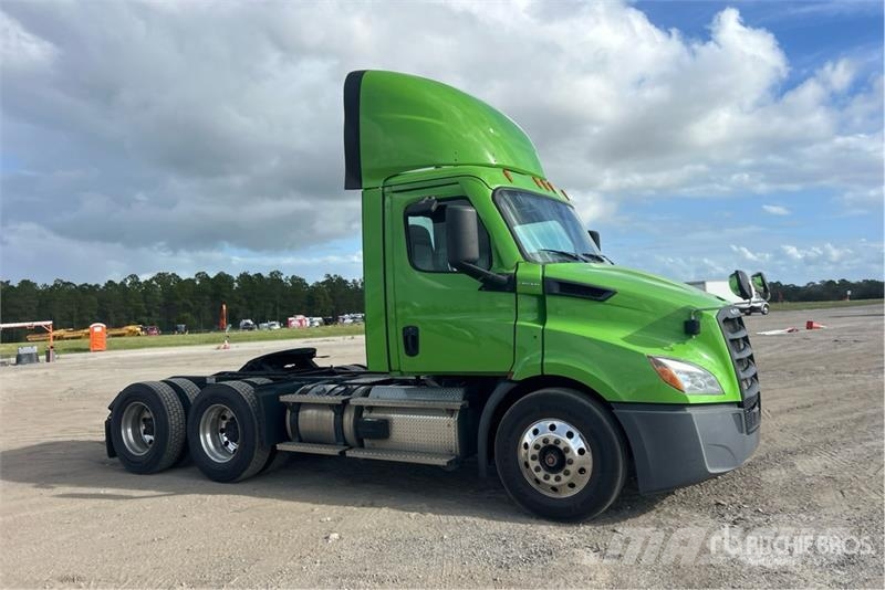 Freightliner Cascadia 116 Vilcēji
