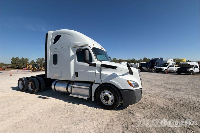 Freightliner Cascadia 126 Tractor Units