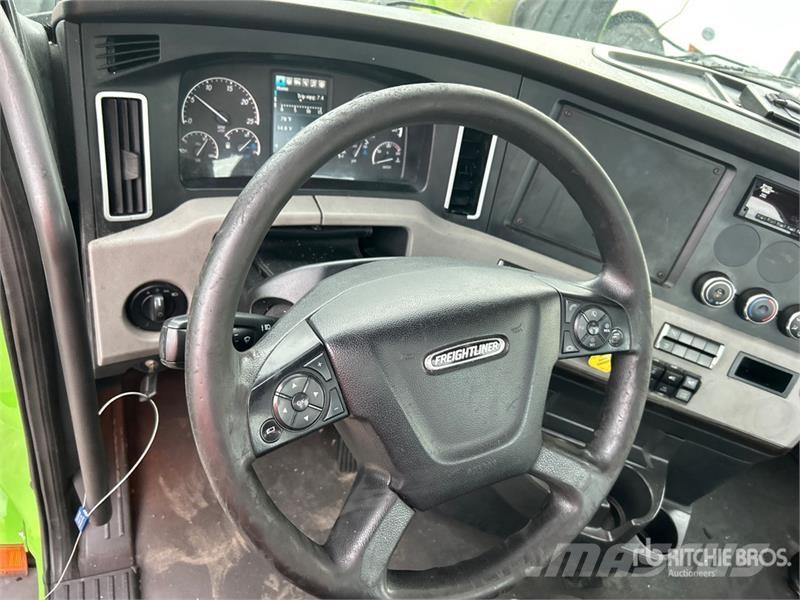 Freightliner Cascadia 113 Тягачі