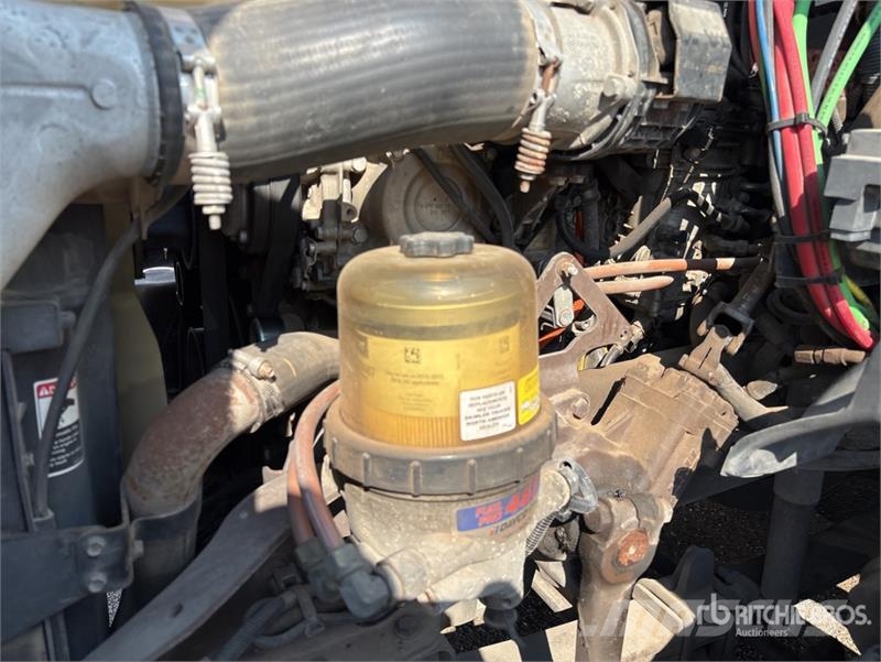 Freightliner Cascadia 113 Camiones portacoches