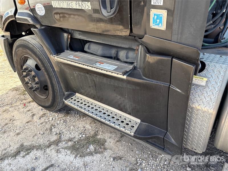Freightliner Cascadia 113 Седельные тягачи