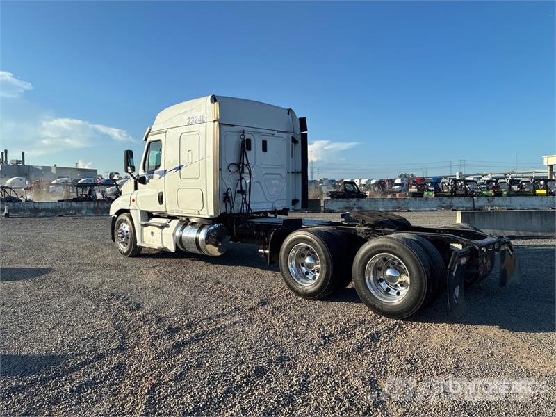 Freightliner Cascadia 125 Sadulveokid