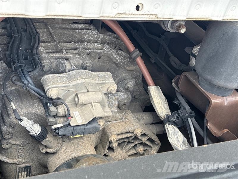 Freightliner Cascadia 113 Camiones portavehículos