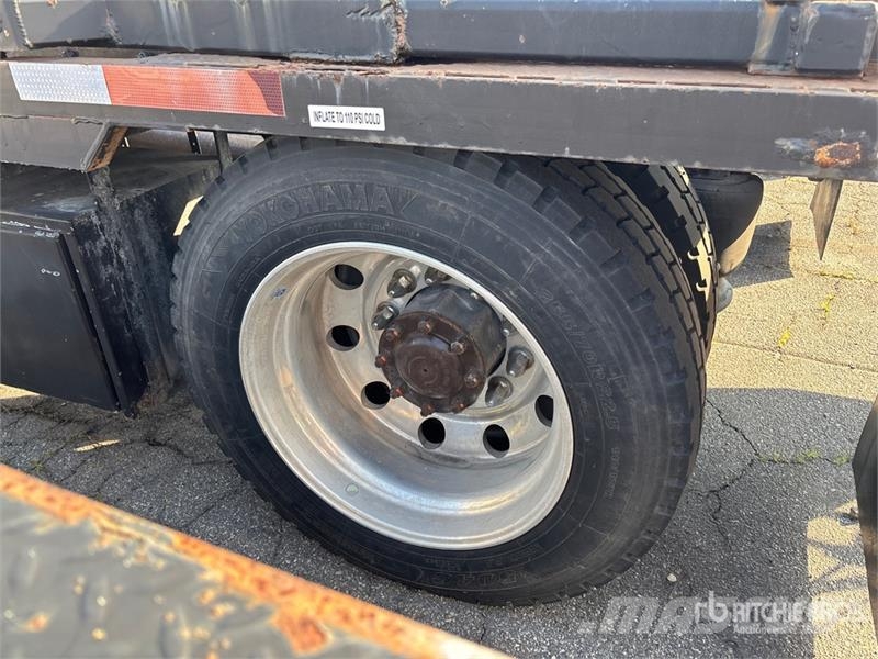 Freightliner Cascadia 113 Camiones portacoches