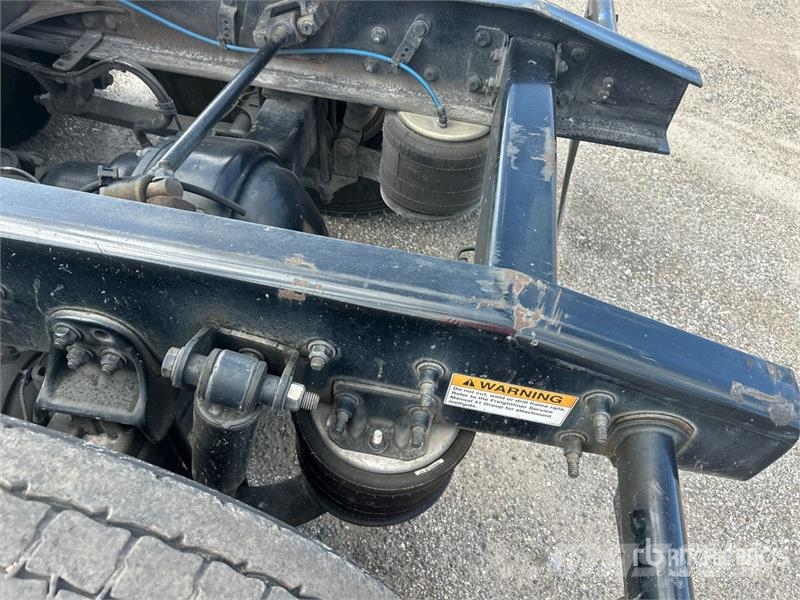 Freightliner Cascadia 113 中古トラクターヘッド | トレーラーヘッド