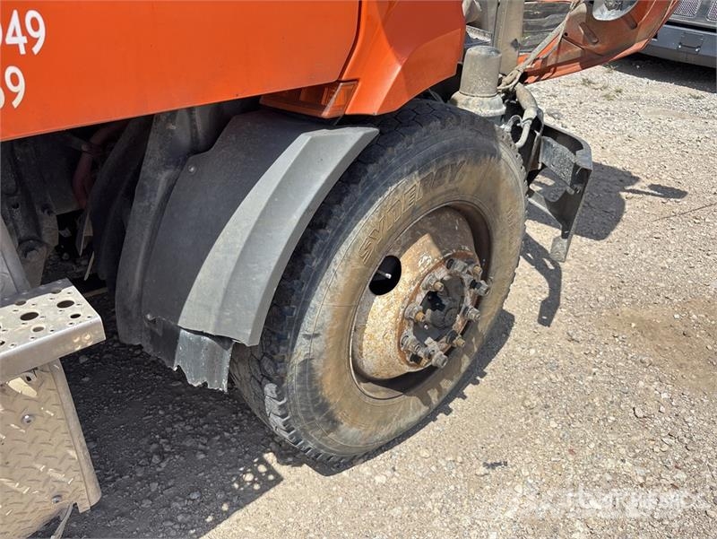 Freightliner Cascadia 116 Tractor Units