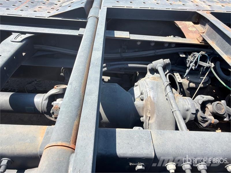 Freightliner Cascadia 113 6x4 Sleeper Car Carrier Truck Trasportatore per veicoli