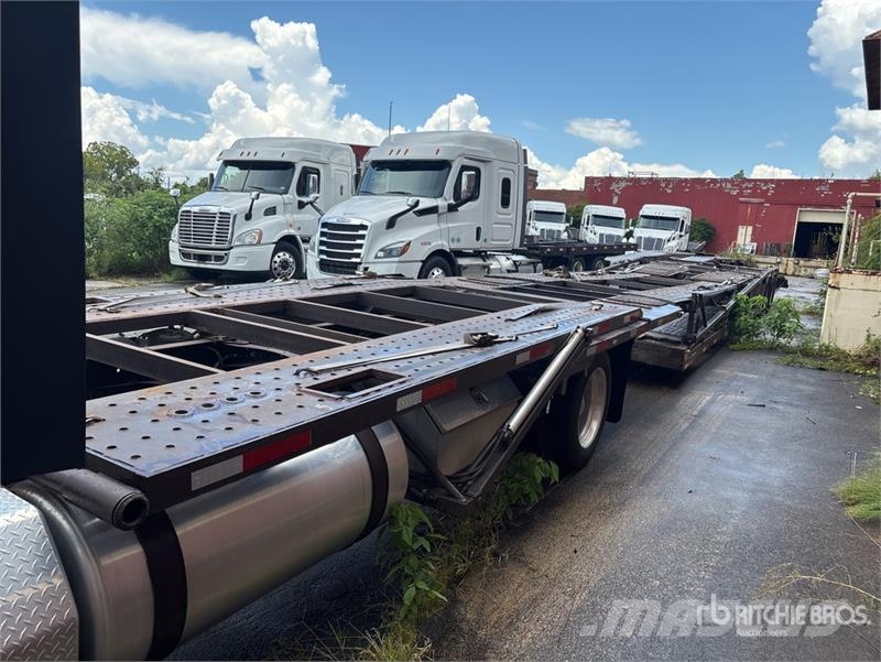 Freightliner Cascadia 113 Camiones portacoches