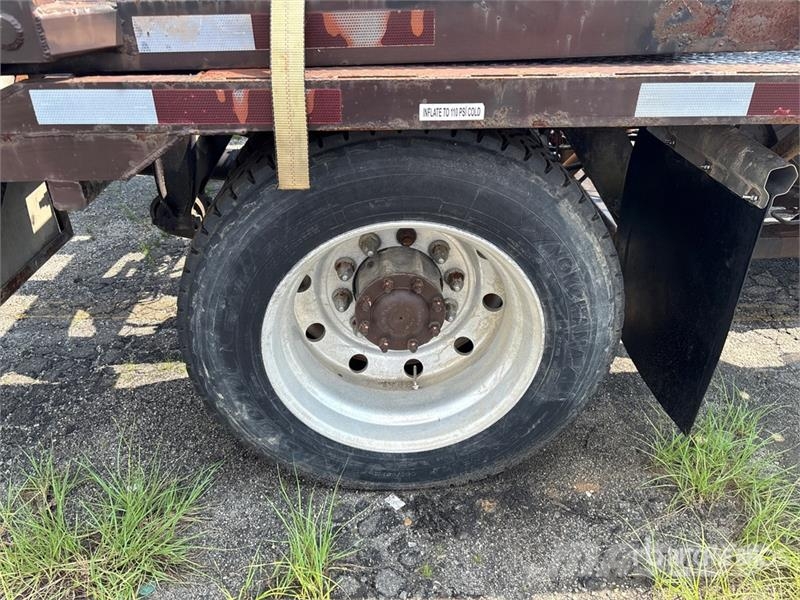 Freightliner Cascadia 113 Camiones portacoches