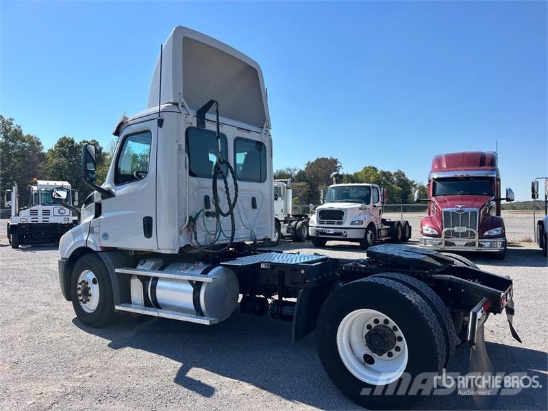 Freightliner Cascadia 116 Vlačilci