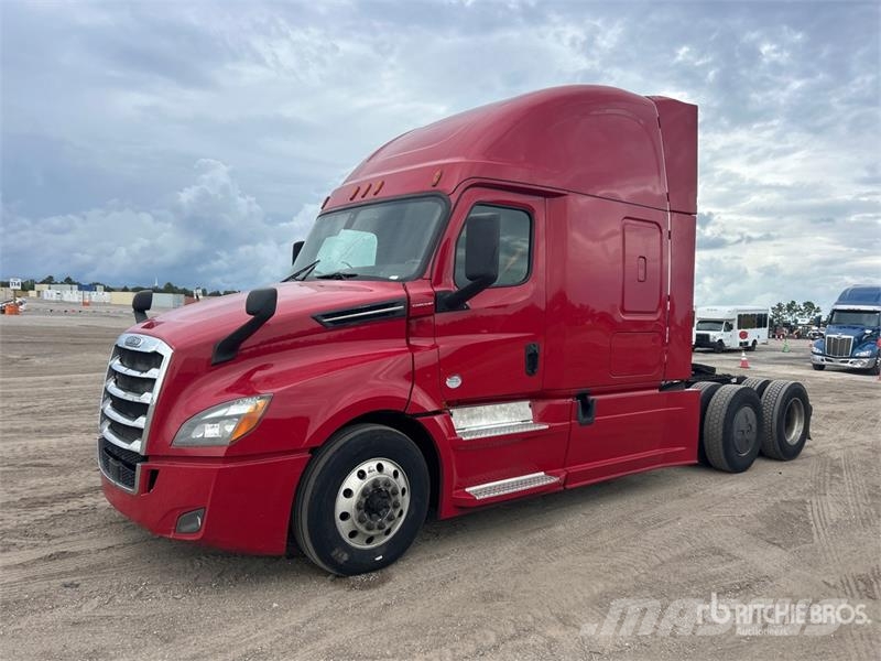 Freightliner Cascadia 126 Naudoti vilkikai